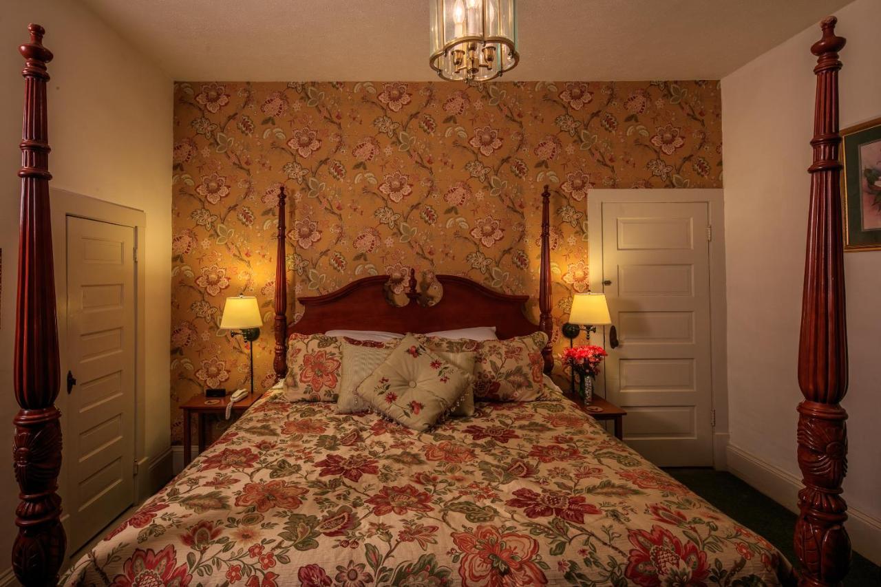 Taylor House Inn Баннер-Элк Экстерьер фото