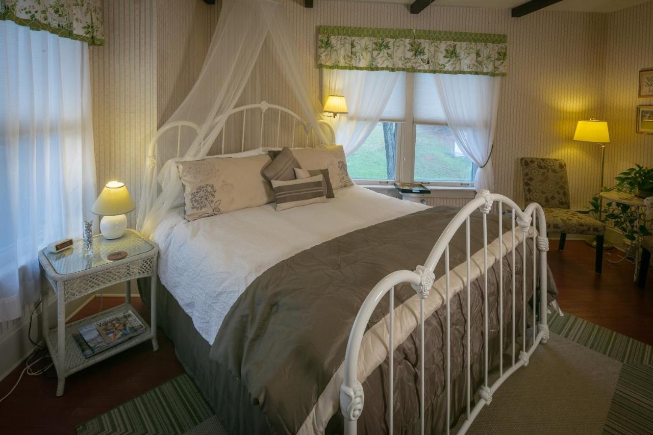 Taylor House Inn Баннер-Элк Экстерьер фото