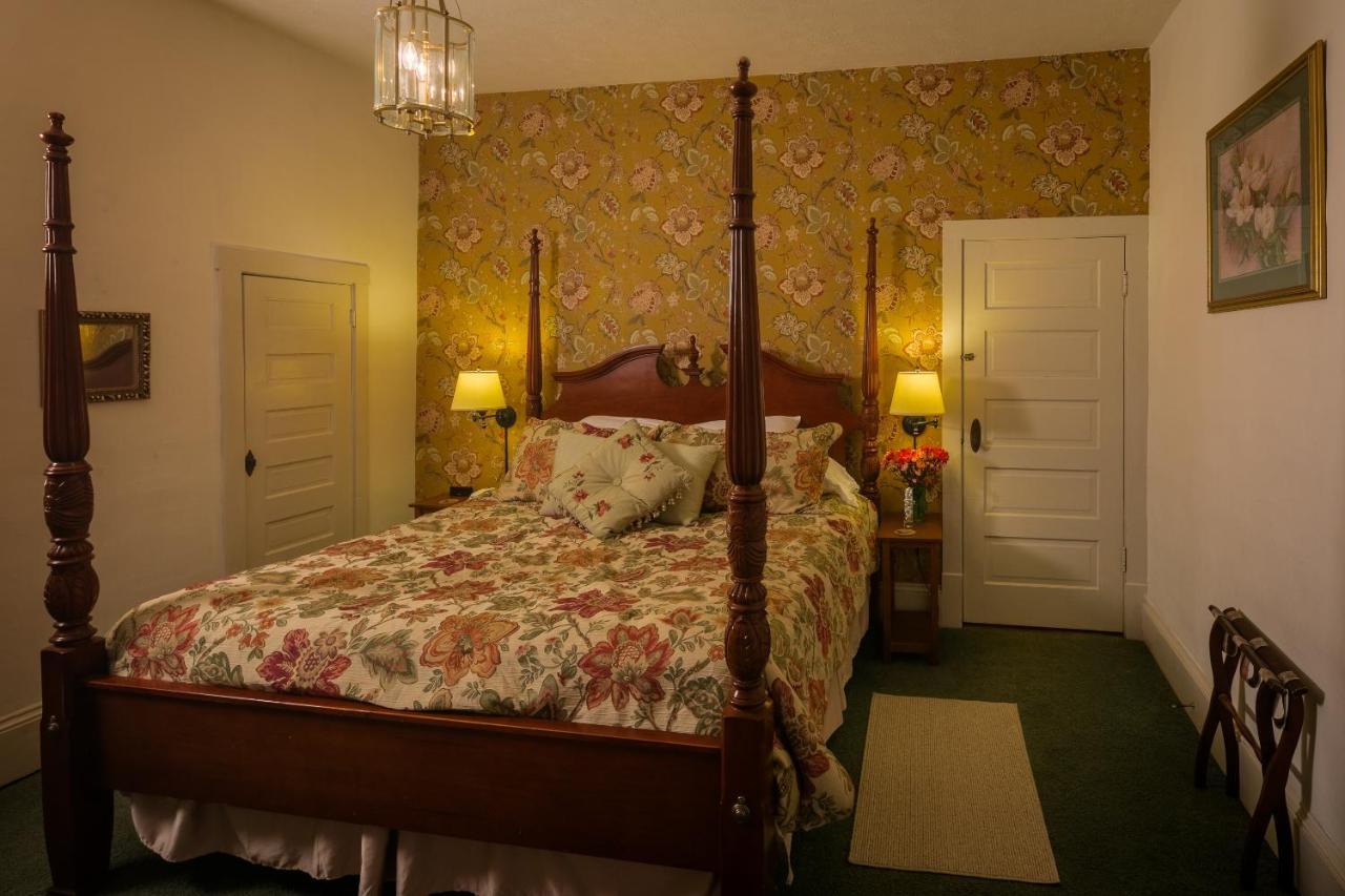 Taylor House Inn Баннер-Элк Экстерьер фото